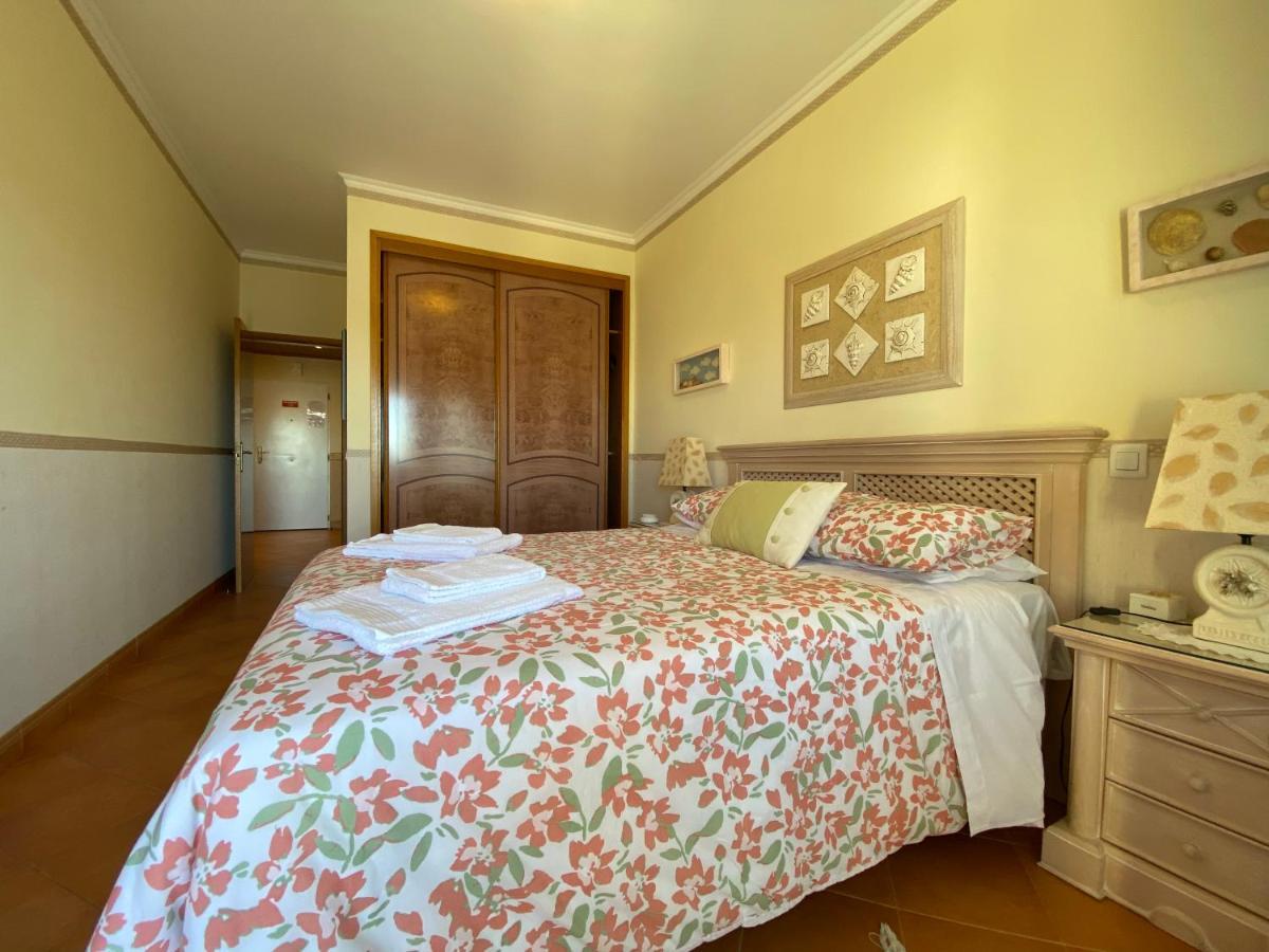 Condominio Do Mar Lagos Extérieur photo