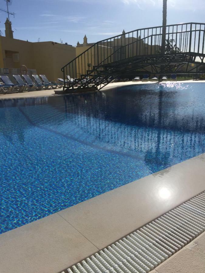 Condominio Do Mar Lagos Extérieur photo